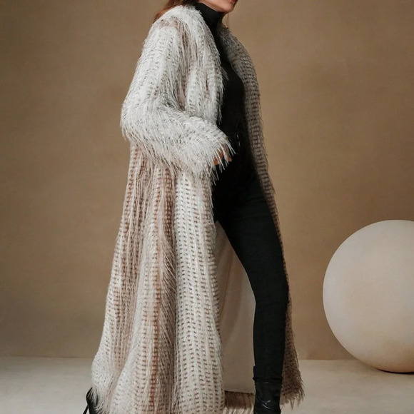 Casual Women's Fashion Faux Fur Long Coat - Picture 6 of 6